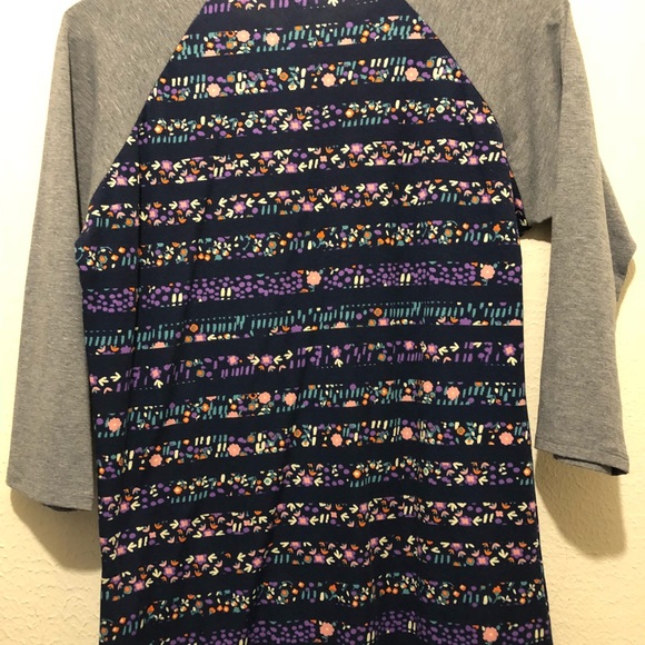 Flower Randy Tee - Picture 2 of 4